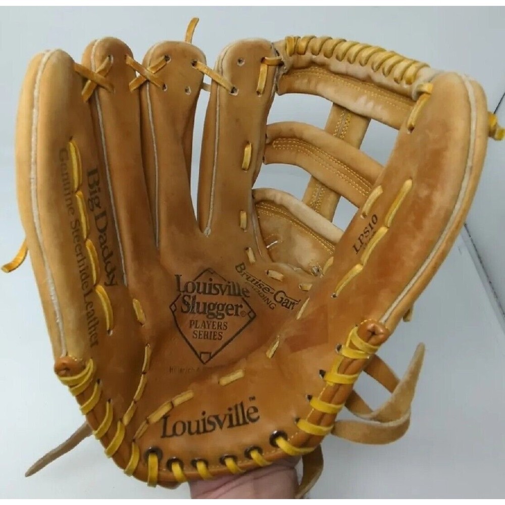 Louisville Slugger 13" LPS10 Big Daddy Players Series RHT Glove - Nice Condition
